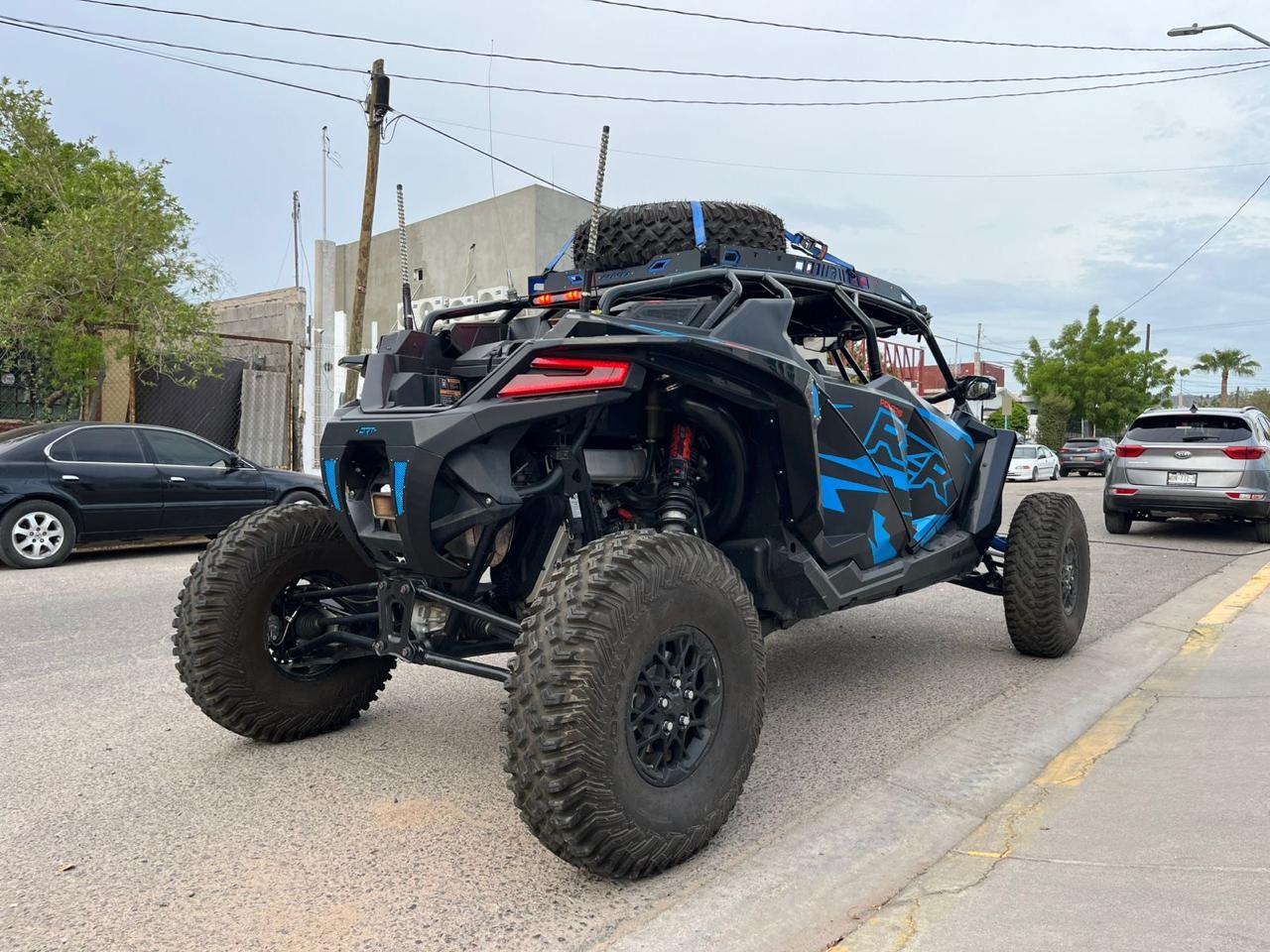 RZR PRO R - Foto 5