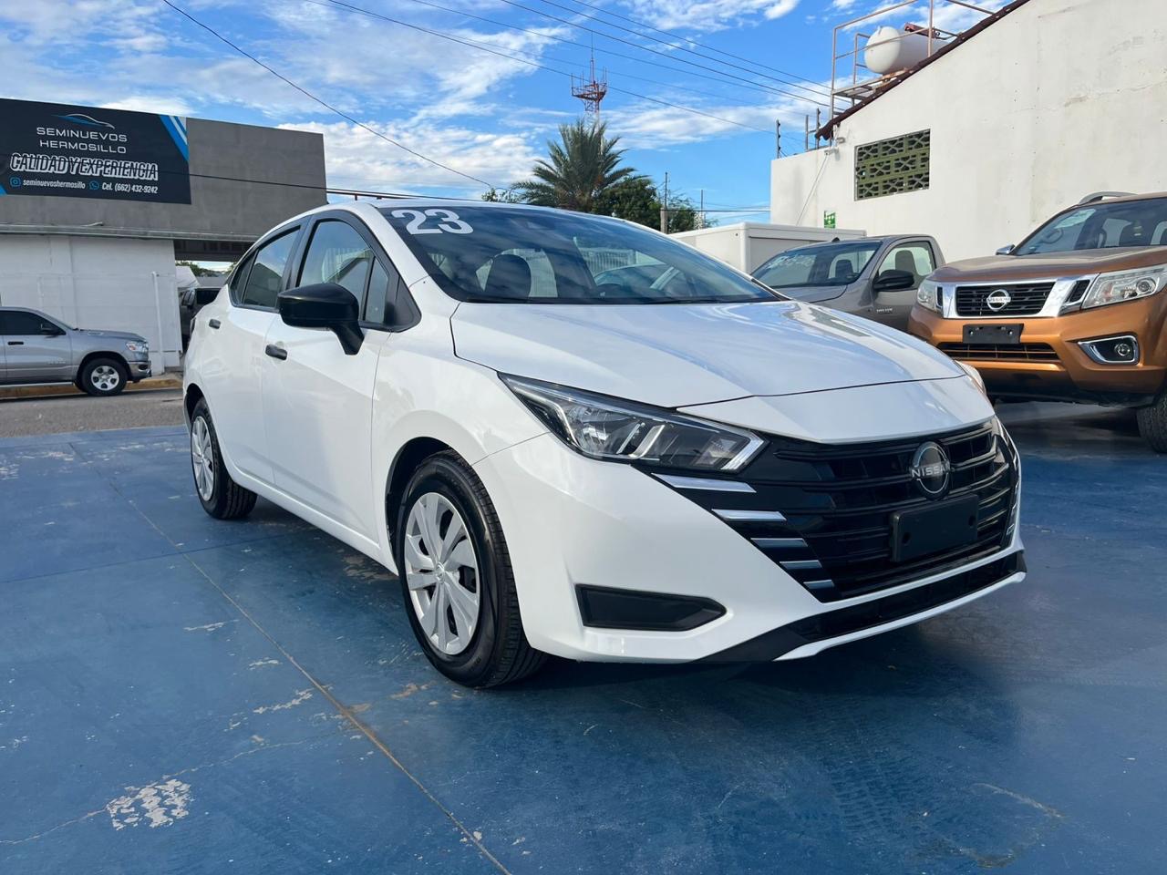 Nissan Versa - Foto 7