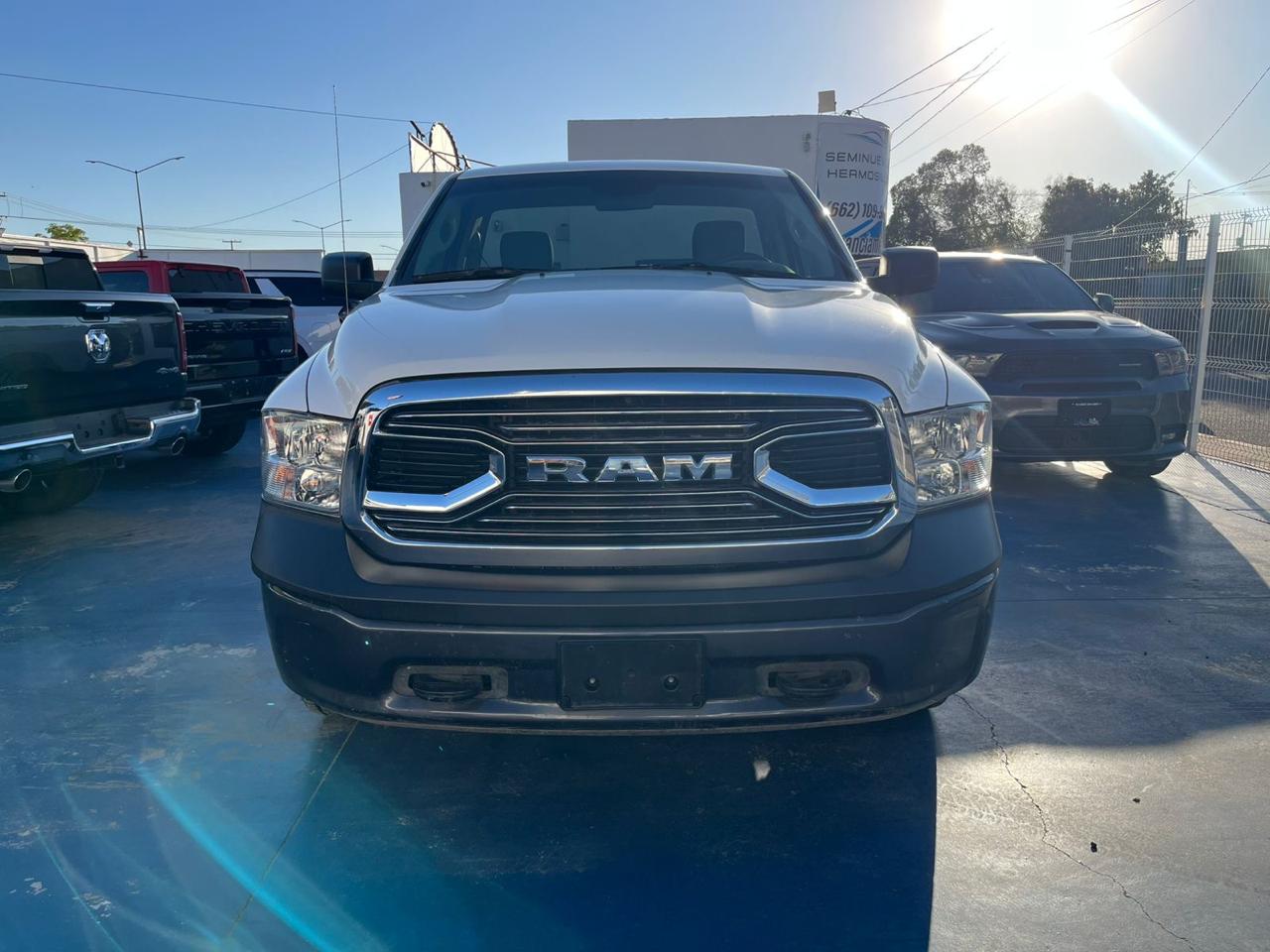RAM 1500 - Foto 8