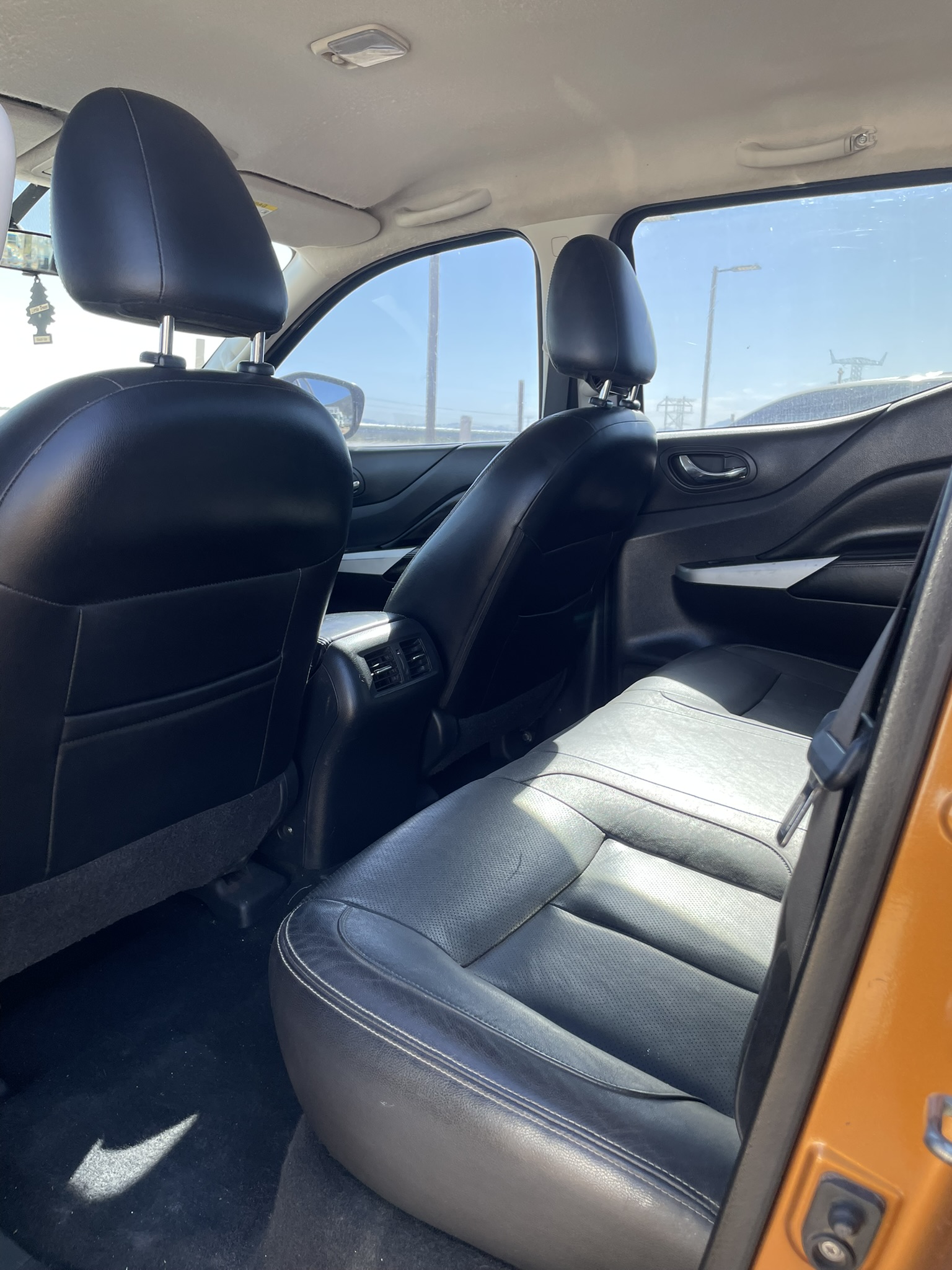 Nissan Frontier - Foto 6