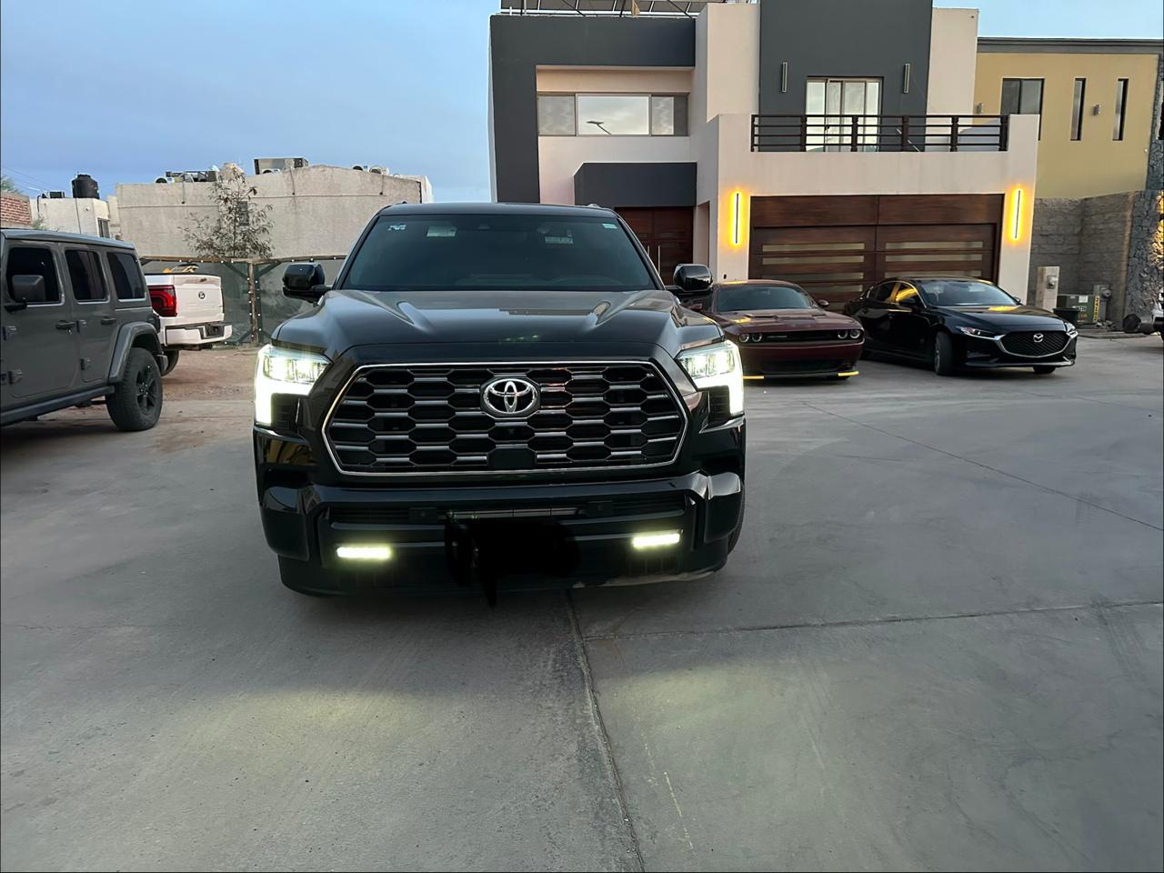 Toyota Sequoia - Foto 3