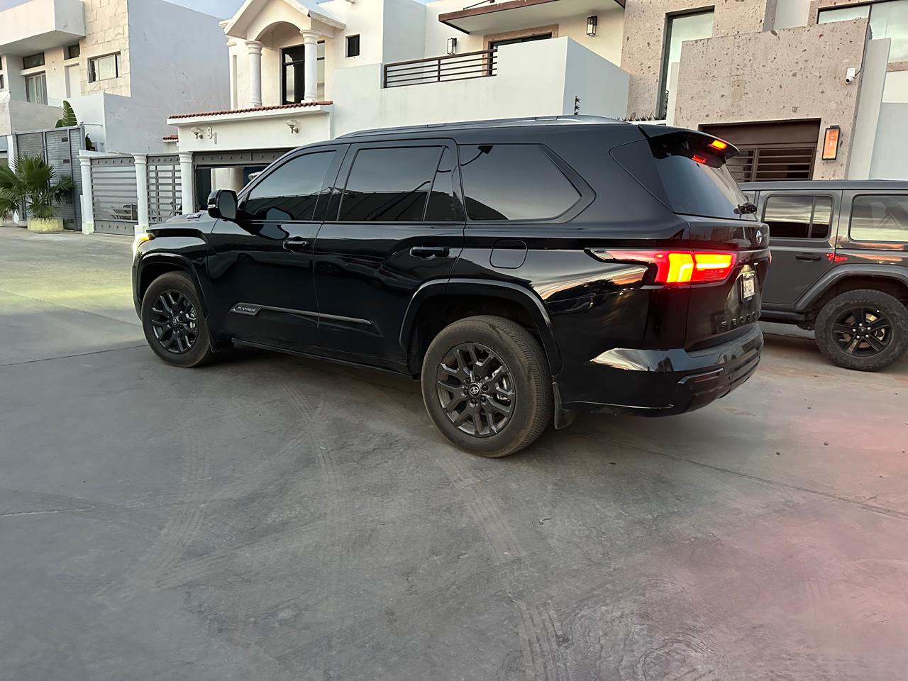 Toyota Sequoia - Foto 5