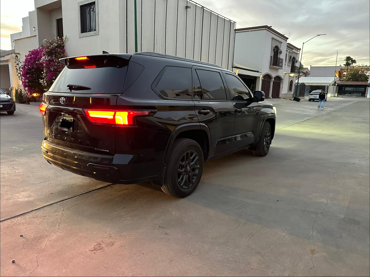 Toyota Sequoia - Foto 7