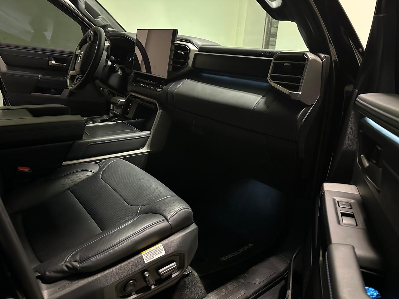 Toyota Sequoia - Foto 9