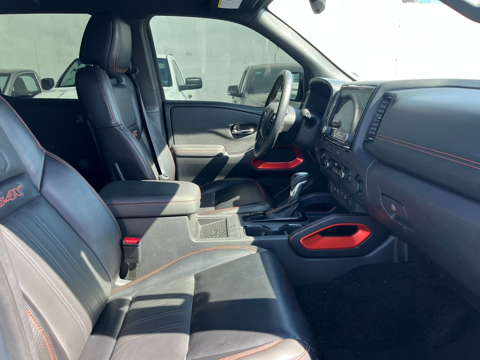 Nissan Frontier Pro4X - Foto 9