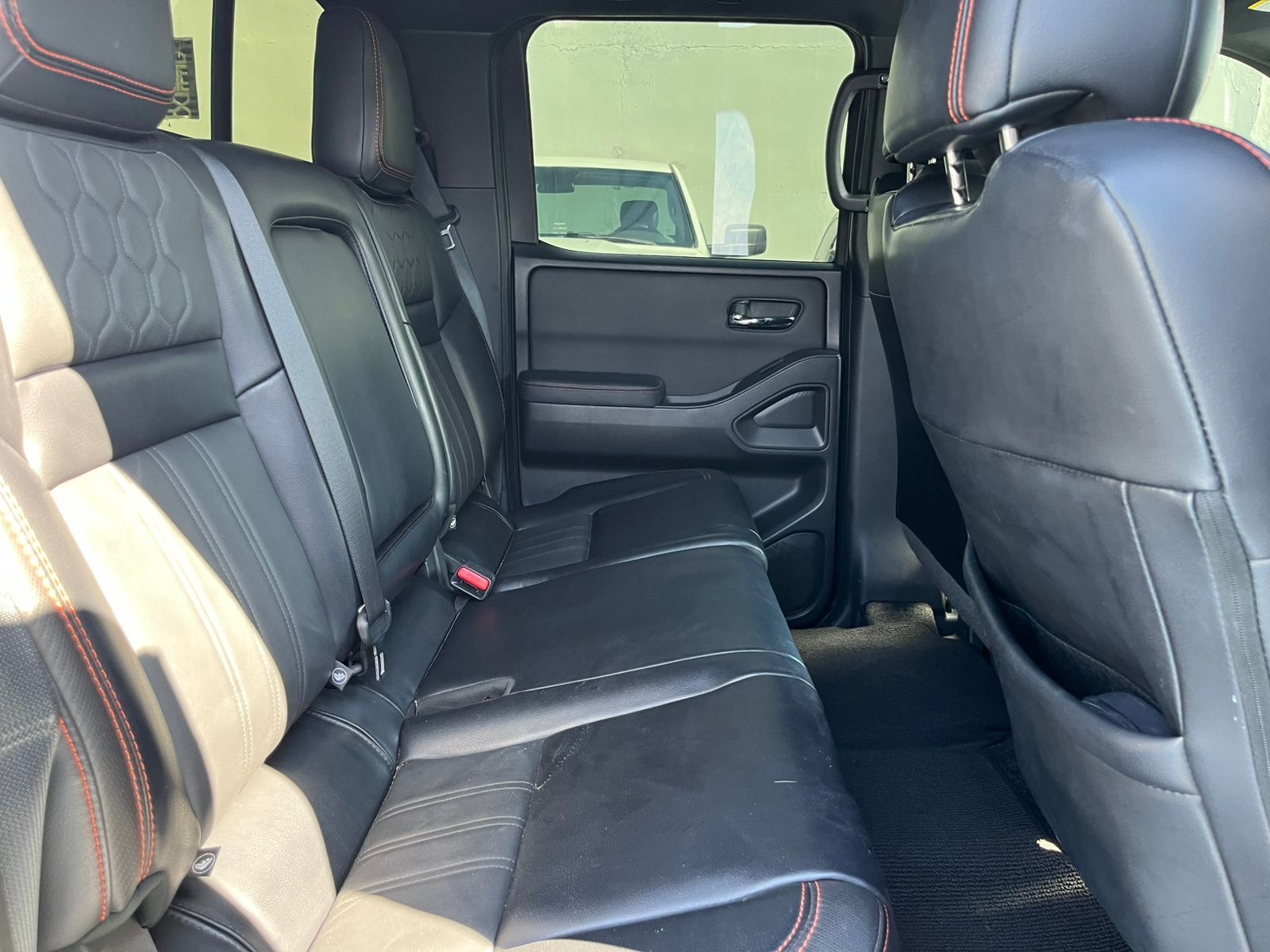 Nissan Frontier Pro4X - Foto 11