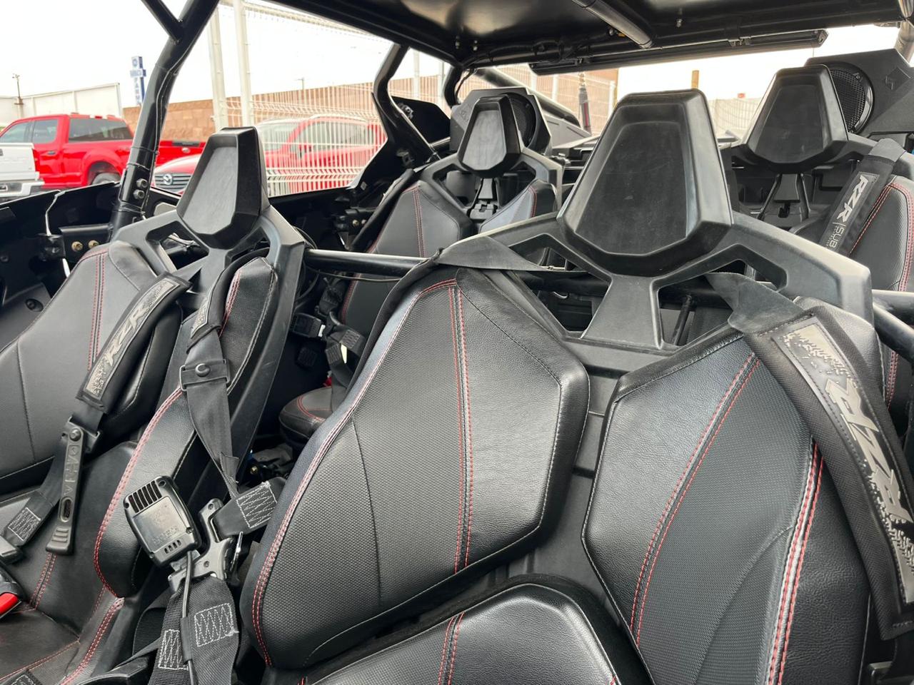 RZR PRO R - Foto 8